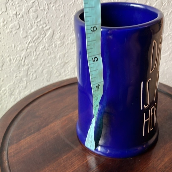 Rae Dunn: Cobalt Blue “Dad is my Hero” Beer Stein - Picture 14 of 16